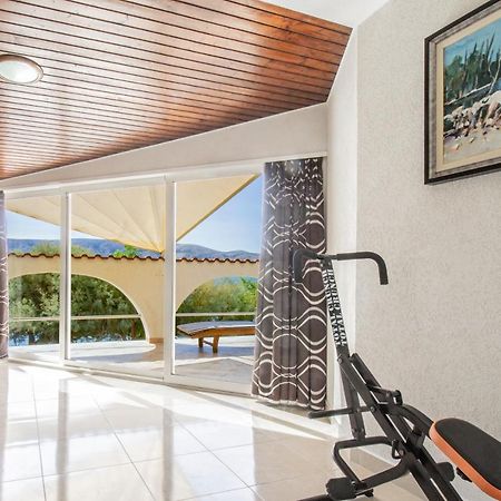 Galapagus Privat Beach & Boat Dock Apartman Metajna Kültér fotó