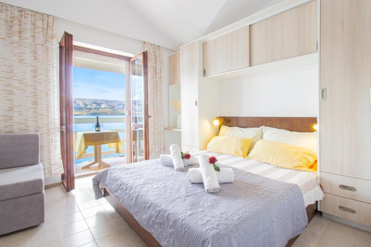 Galapagus Privat Beach & Boat Dock Apartman Metajna Kültér fotó