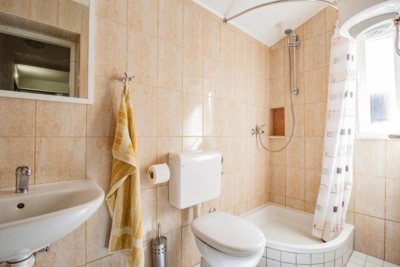 Galapagus Privat Beach & Boat Dock Apartman Metajna Kültér fotó