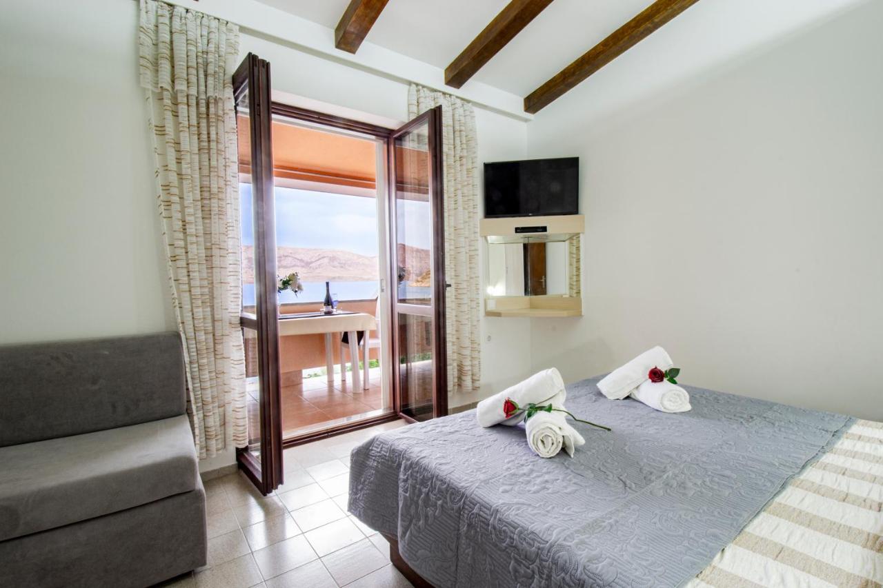 Galapagus Privat Beach & Boat Dock Apartman Metajna Kültér fotó