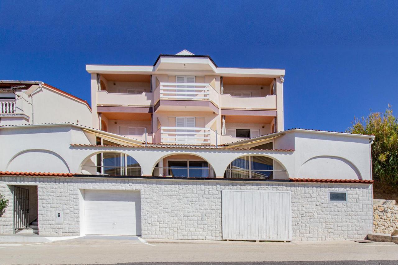Galapagus Privat Beach & Boat Dock Apartman Metajna Kültér fotó