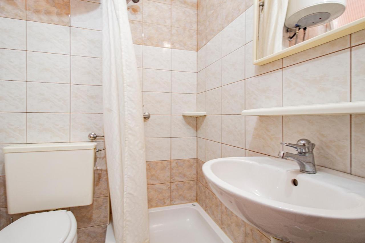 Galapagus Privat Beach & Boat Dock Apartman Metajna Kültér fotó