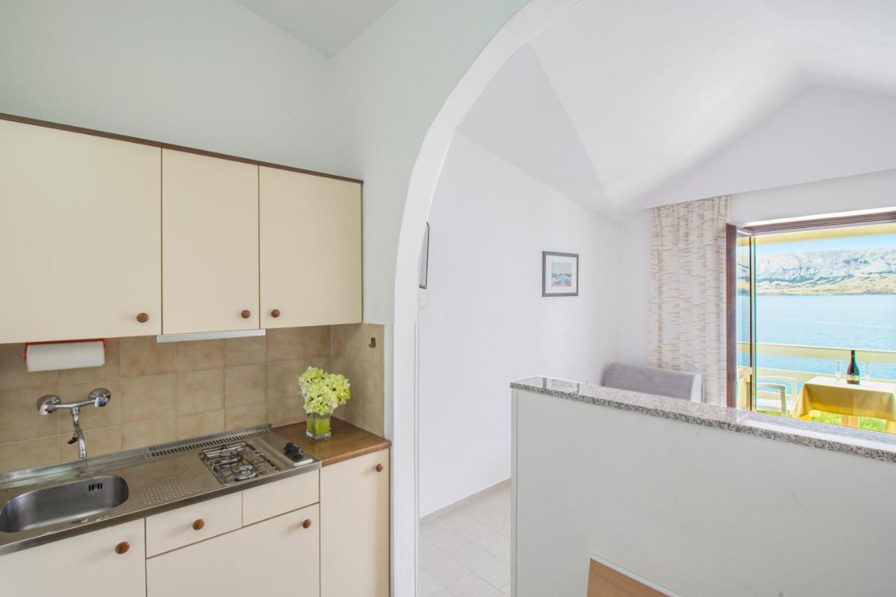 Galapagus Privat Beach & Boat Dock Apartman Metajna Kültér fotó
